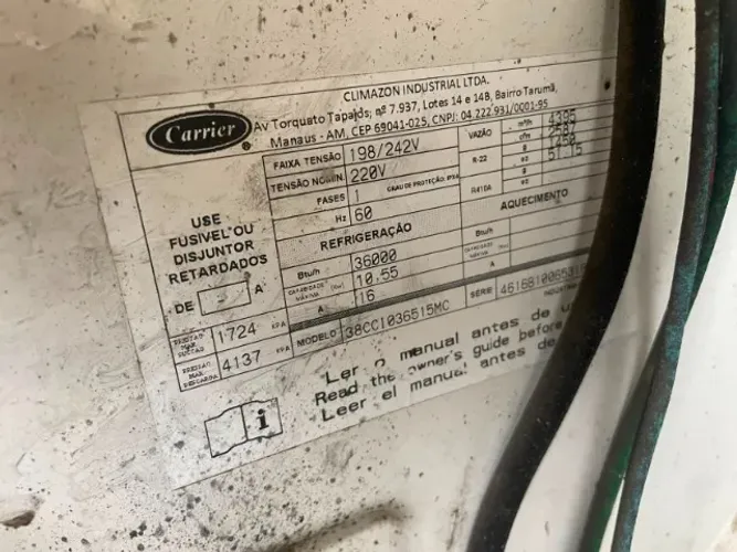 Condensadora Carrier 36 mil Btu de alumínio Perfeita