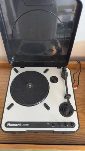 Toca-discos Numark pt01 usb