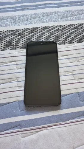Samsung Galaxy M35 (carregador incluso)