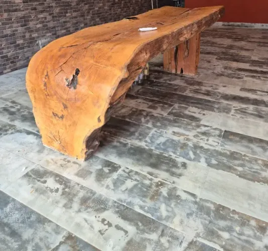 Mesa madeira cascata