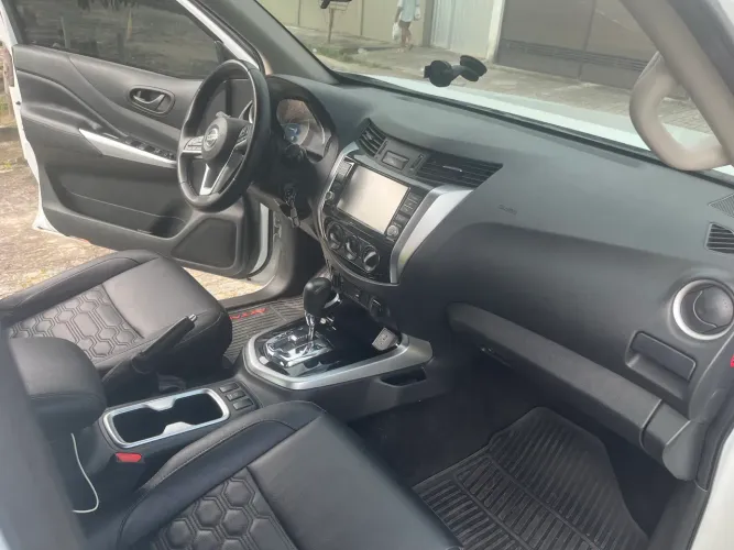 Nissan Frontier Attac.cd 4X4 2.3 Bi-TB Die. AUT 2023
