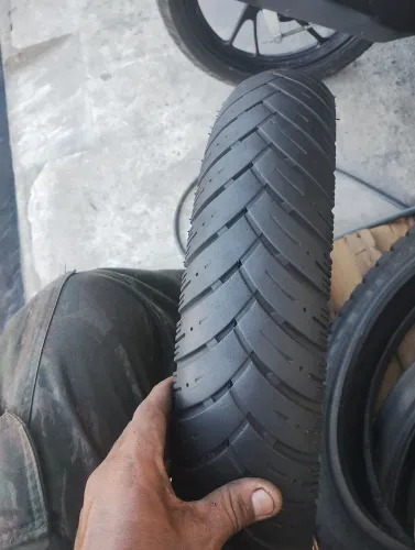 Pneu 100/90-17