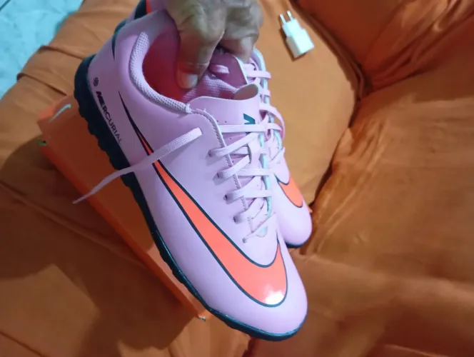 Chuteira society Nike nova original número 41 zap *05