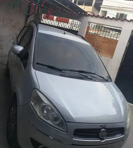 Fiat Idea Essence Dualogic 1.6 Flex 16V 5P 2013