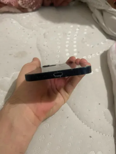 iphone 12 bateria 77% todo original