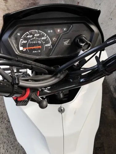 Honda pop 2026/2027 com apenas 600km