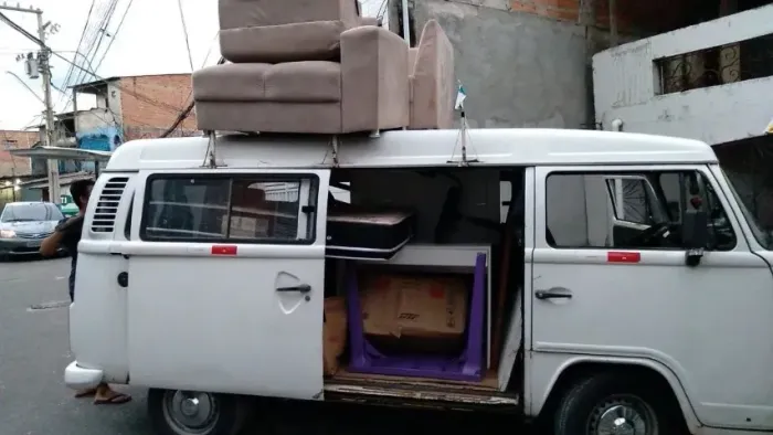 Frete de Kombi para Transporte em Geral