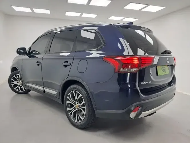 Mitsubishi Outlander Comfort 2.0 16V Aut. 2018