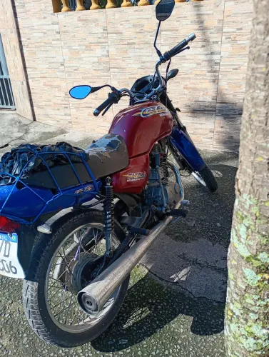Moto 99 de leilão