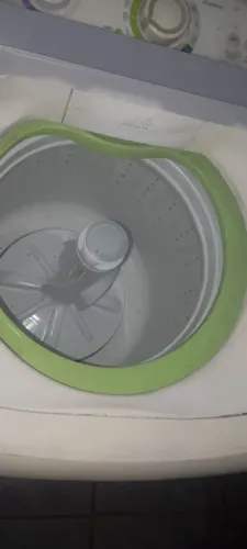 Máquina de lava roupa 
