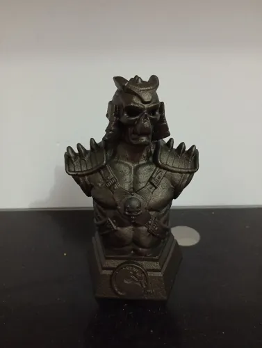 Busto Shao Kahn Mortal Kombat Colecionável Warner Bros Estátua Geek Decoração