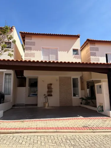 Casa em Condomínio com 127m² - Pronta para Morar