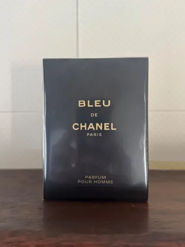 Bleu De Chanel Parfum 100 ml - R$ 1.100 Contato: *