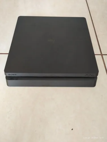 Playstation 4 Slim