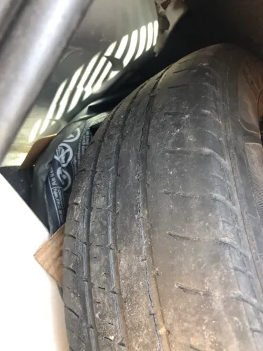 2 Pneus Goodyear - Usados