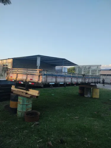 Carroceria para caminhão toco