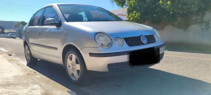 Volkswagen Polo Sedan 1.6 MI 101cv 8V 4P 2003