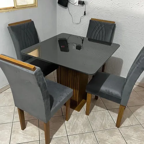 Mesa de jantar 90x90 - Chumbo