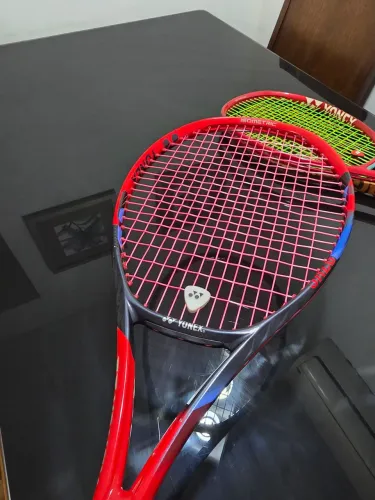 Raquete yonex Vcore 98
