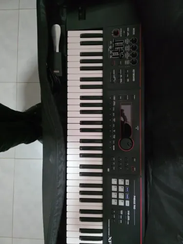 Teclado Roland XPS 30