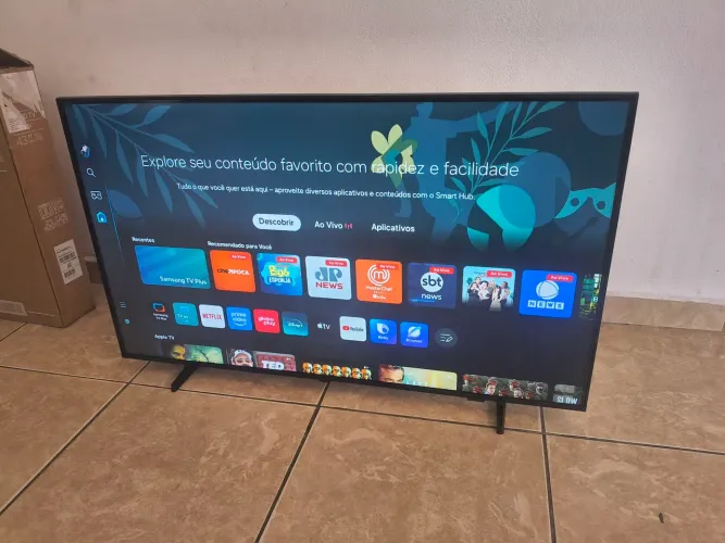 Vendo essa tv 43 polegadas smart 4K