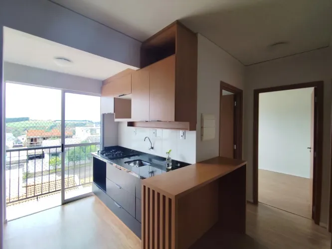 APARTAMENTO SEMIMOBILIADO À VENDA NO BAIRRO DESBRAVADOR EM CHAPECÓ-SC.