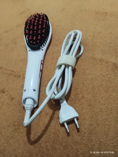 Escova elétrica alisadora de cabelo somente R$100