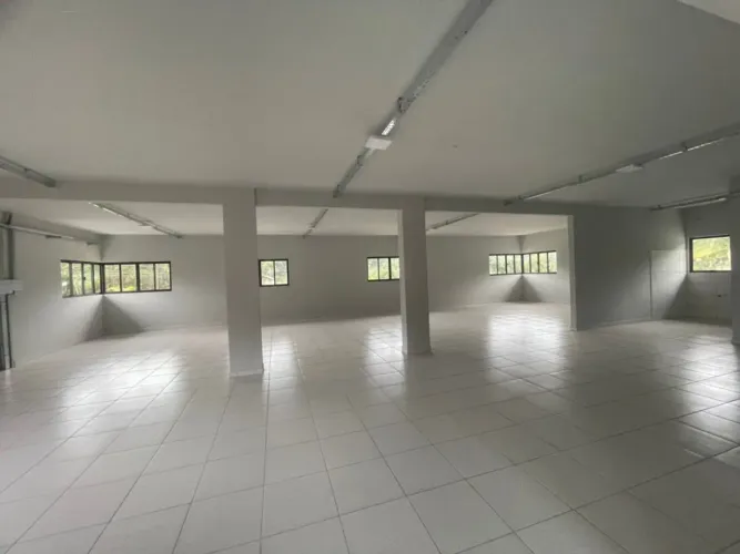 Cjto Comercial_Sala para alugar por R$ 4500.00, 149.00 m2 - PEDRA AMOLAR - CORUPA/SC