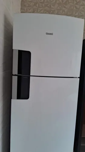 GELADEIRA NOVA