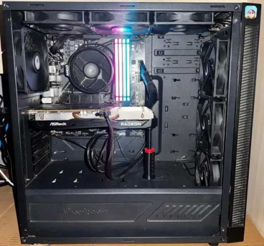 PC Gamer Ryzen 7 5700G, RX 6600 8GB, 32GB RAM RGB, SSD NVMe Samsung, Fonte Corsair Gold