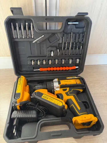 Kit Furadeira com 2 baterias