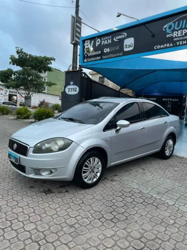 Fiat Linea Essence 1.8 Flex 16V 4P 2012