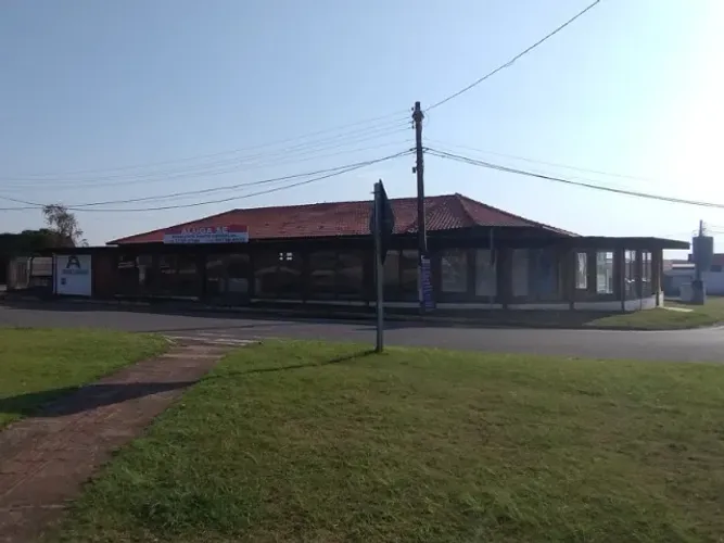 LOCAÇÃO EM PONTO ESTRATÉGICO, FRENTE PARA SP 255, PRÓXIMO AO POSTO BIZUNGÃO AVARÉ