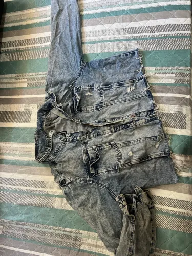 Jaqueta Puffer e Jeans