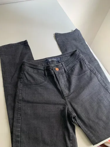 Calça skinny 2 por 80