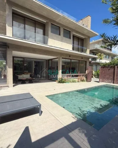 casa a venda em condominio frente mar na praia de maresias