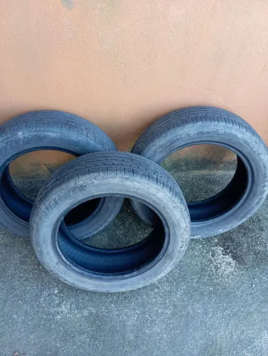 Pneu 165/60 aro 14
