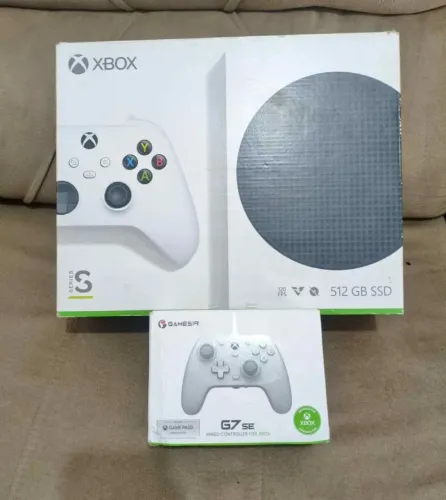 Xbox série S 2 controles