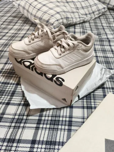 Tênis infantil adidas original número 29