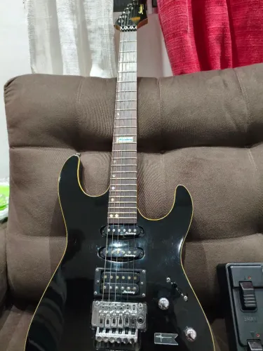 Guitarra Steinberg design USA 