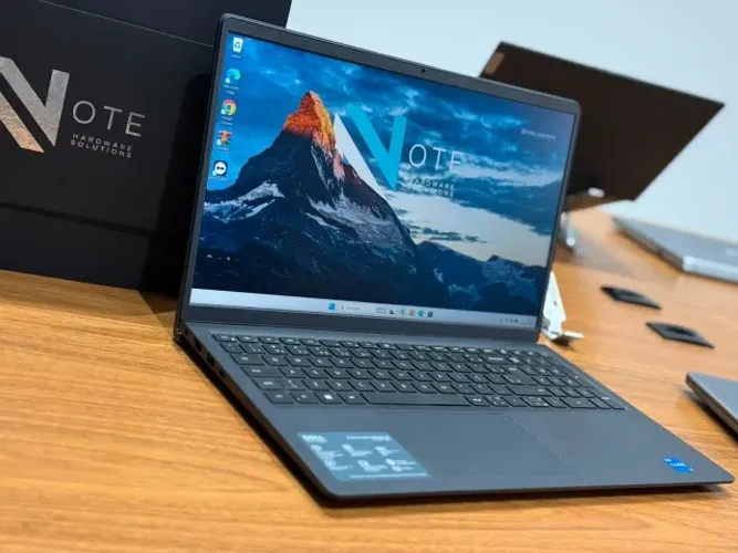 Notebook Dell 15 3520 i5 12th 16GB RAM 512GB SSD Tela 120Hz - GARANTIA
