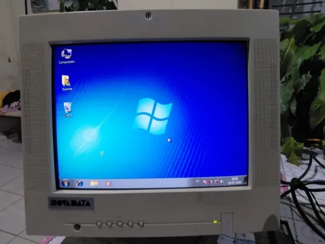 Monitor Tubo 15 " ILLUSION TECHNOLOGY VISION ITV-156GMM