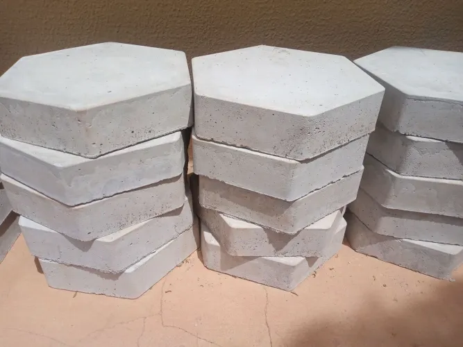 Bloquetes sextavado de concreto 