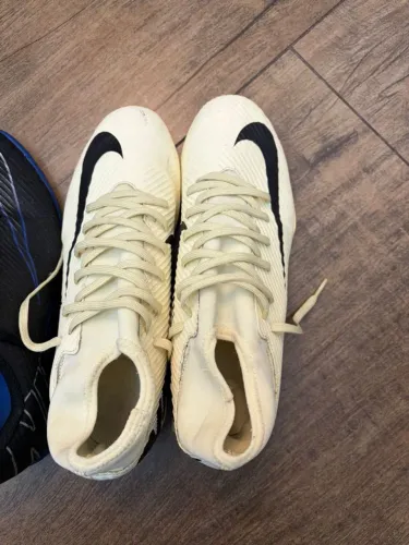 Chuteira Nike Campo Superfly 9 Club