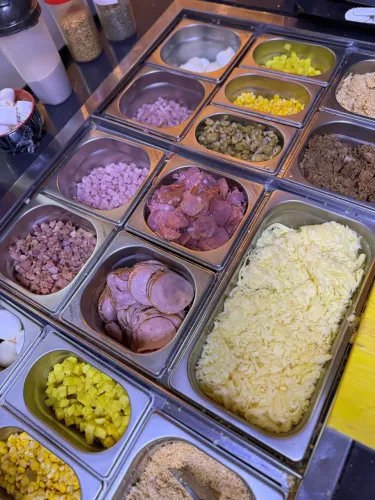 Vendo Restaurante multi cozinhas no sítio cercado