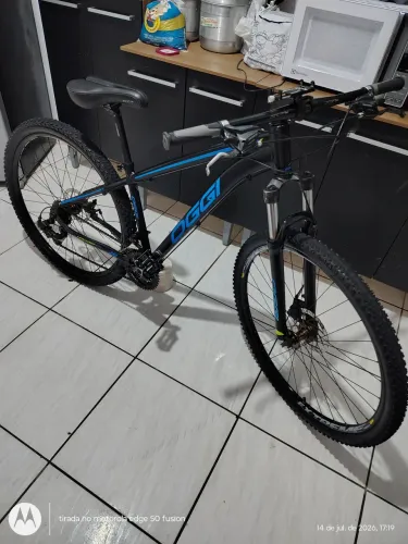 Bicicleta Oggi MTB alumínio aro 29 quadro 15,5