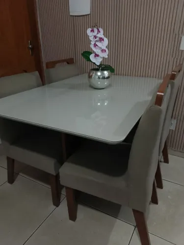 Sala de jantar 4 cadeiras  1,35x90