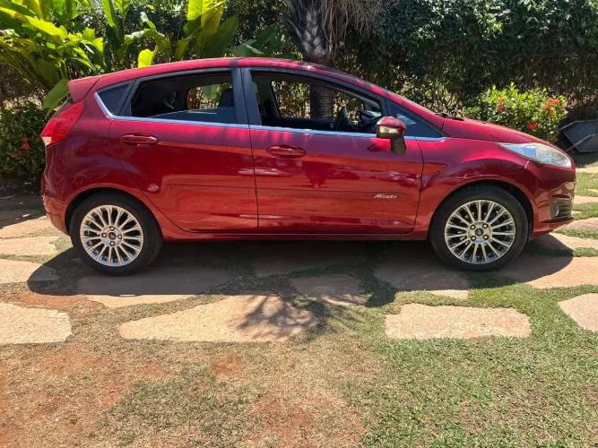 Ford Fiesta Tit./tit.plus 1.6 16V Flex Aut. 2015