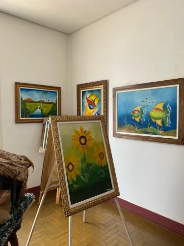 vende-se quadro de girassól