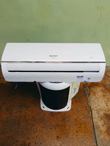 Vende se Ar Condicd 12btus Inverter Midea